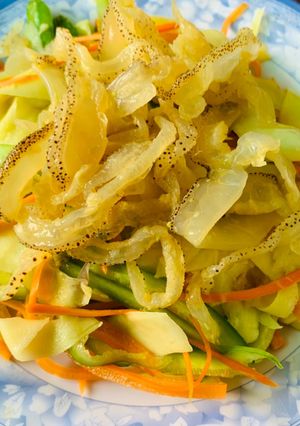 Hình của món Vào bếp cùng con: gỏi sứa wasabi.