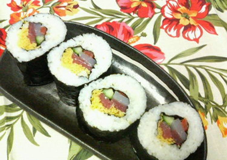 Steps to Make Any-night-of-the-week Seafood Ehomaki (Lucky Fat Sushi Rolls)