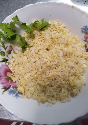 Hình của món Cơm chiên trứng.