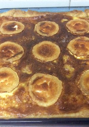 Una foto de Quiche de calabacín y cebolla caramelizada 🧀