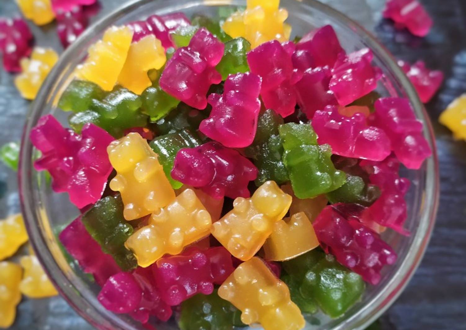 Resep Gummy bears homemade yupi (buah mangga, buah naga & green tea