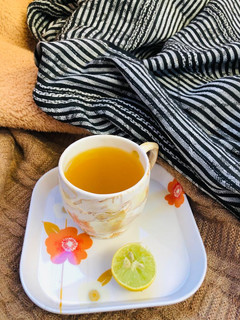 हर्बल टी(Herbal tea recipe in Hindi) रेसिपी मुख्य फोटो