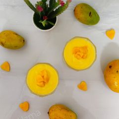 A picture of Mango Lassi.