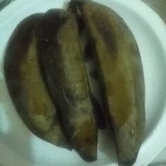 A picture of Boiled bananas.
