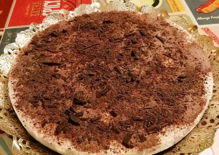 Tarta de galleta y stracciatella