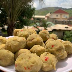 A picture of Potatoes ball 😍.