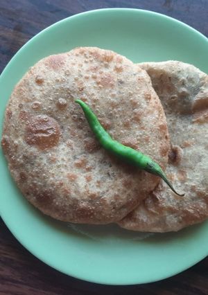 मोड आलेल्या मटकी ची कचोरी रेसिपी चे मुख्य फोटो 