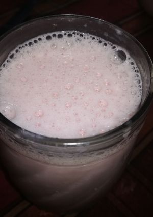 Una foto de Licuado de banana y durazno