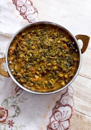 A picture of Kulfa (purslane) saag.