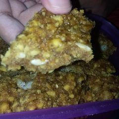 A picture of Besan with dry fruits.
