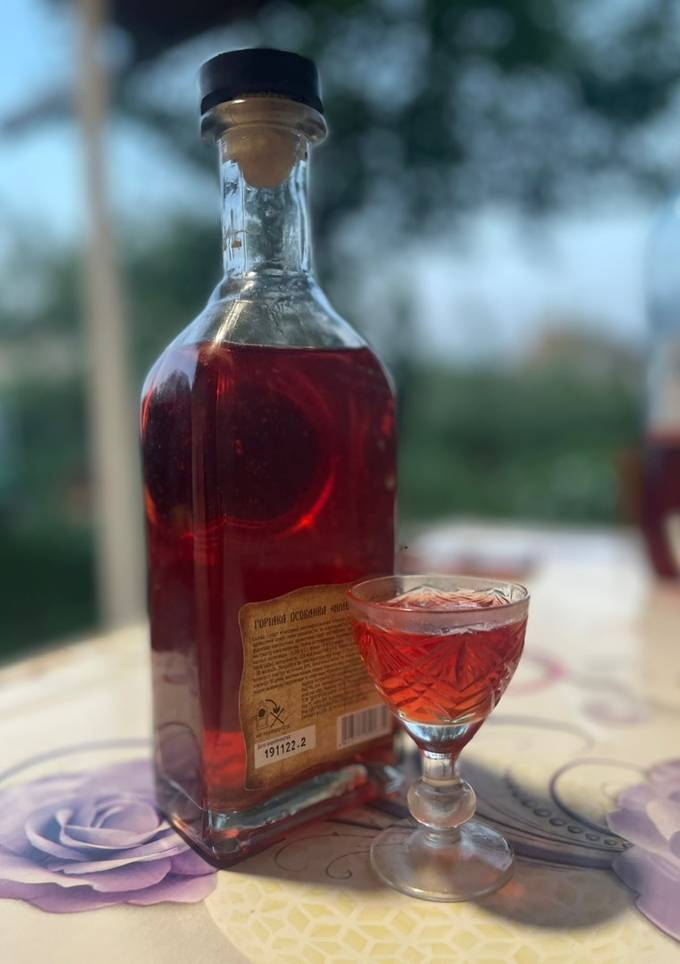 Полунична настоянка🍓