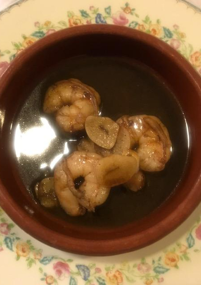 Una foto de CAMARONES 🍤 AL AJILLO CON SALSA DE SOYA