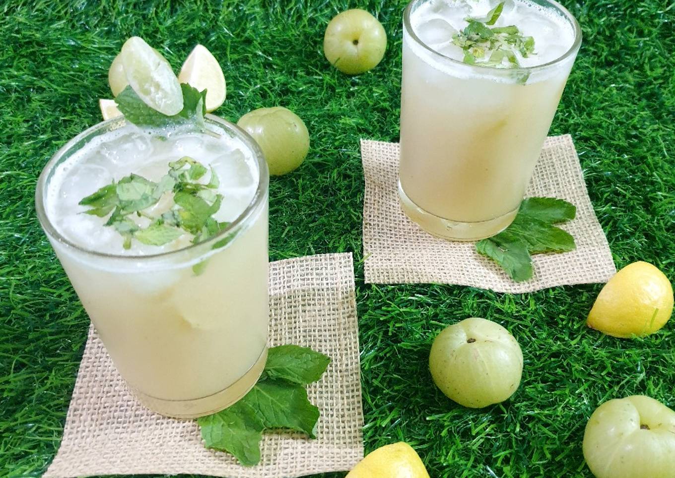 Gooseberry ginger juice