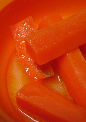 A picture of Easy Microwaved Glazed Carrots for Bentos.
