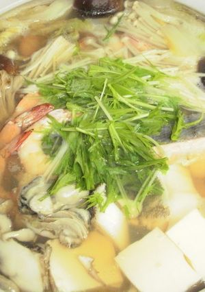 A picture of Ultimate Japanese Hot Pot with Seafood.