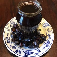 California Farm Dried Rose Hip Jam A picture of California Farm Dried Rose Hip Jam.