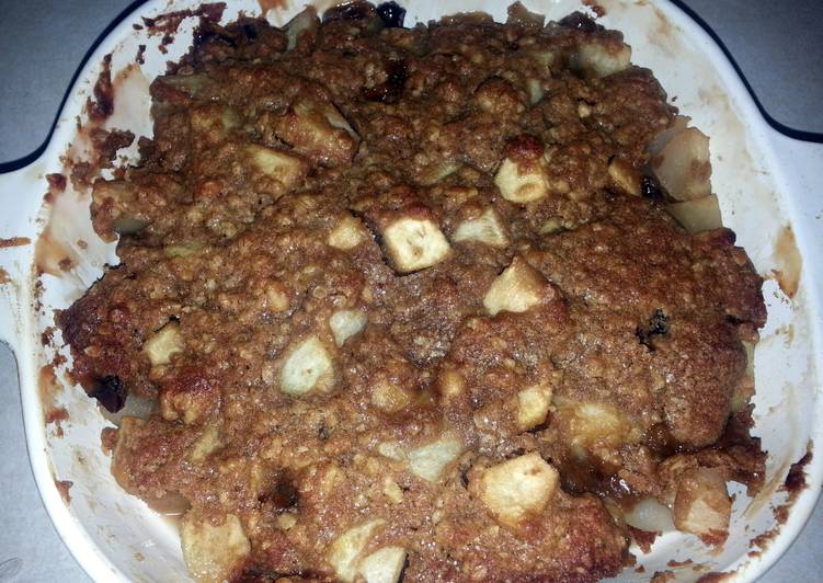 How to Make Speedy Apple Crisp with a Twist