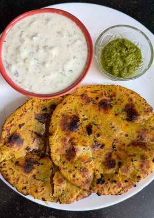A picture of Besan Ki Masaledar Khasta Roti 🫓.
