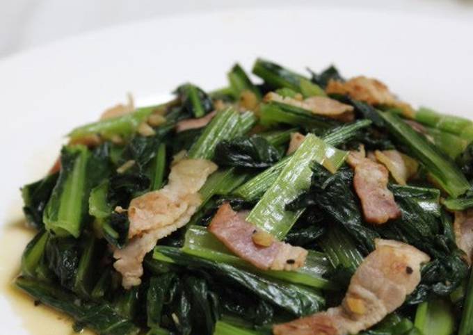 Komatsuna Japanese Mustard Spinach and Bacon Garlic Stir Fry 