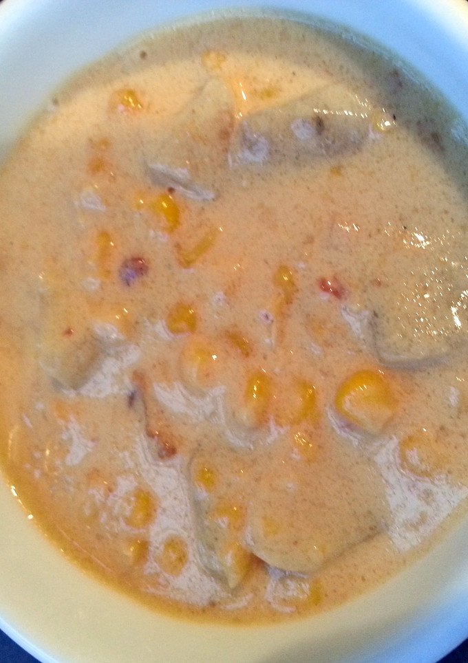 A picture of Crockpot Corn Chowder.