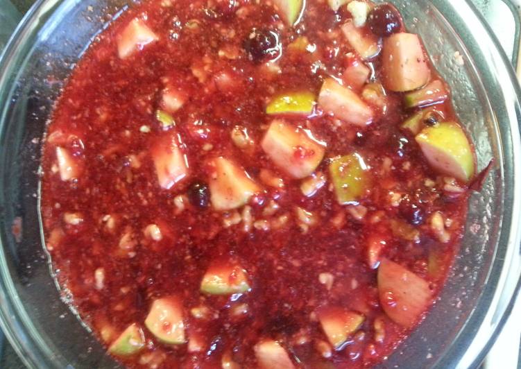Steps to Prepare Homemade Apple Walnut Cranberry Relish