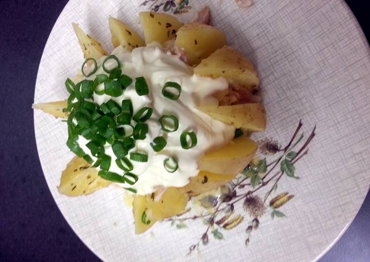 chicken and garlic jacket potato