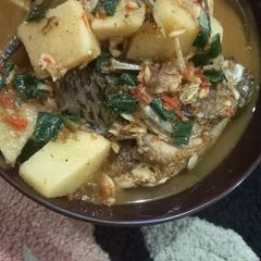 A picture of Water yam and fish pepper soup.