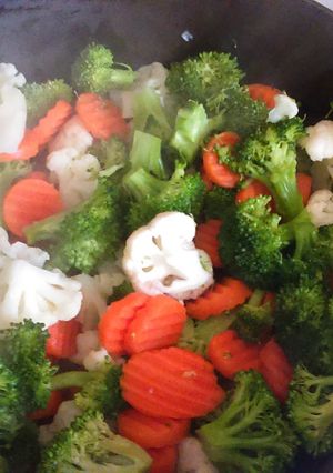 A picture of Fresh Steamed Veggies.