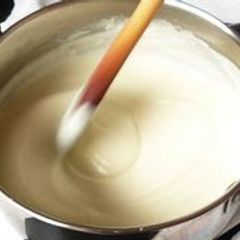 A picture of Bechamel Sauce & Derivatives.