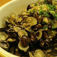 A picture of Chinese-Style Stir Fried Shijimi Clams.