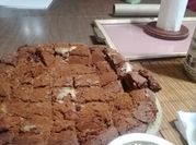 Una foto de brownies fáciles sin manteca