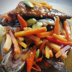 รูปของ Lele Pedas Manis Spesial Pete