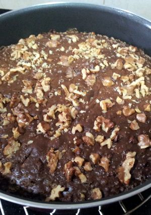A picture of Walnut Brownie with chocochips and nutella.