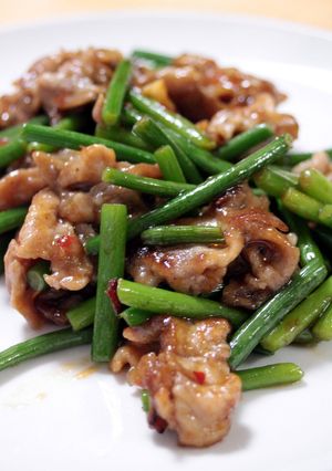 A picture of Simple to Make Garlic Shoots Sansho Seed Stir-fry.