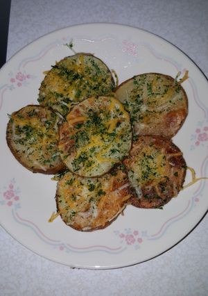 A picture of Crispy Cheesy Potatoe Bites.