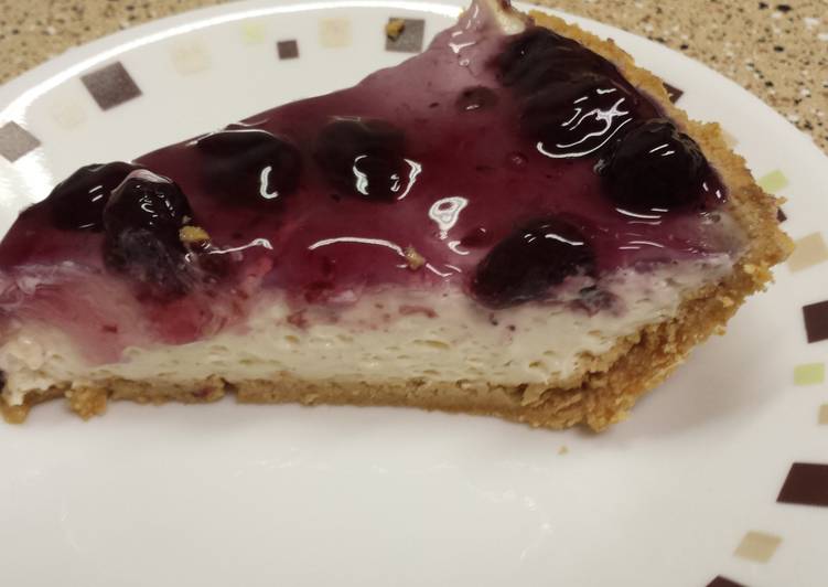 Blueberry cream pie