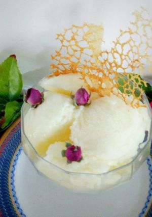 عکسی از دستور بستنی ساده وانیلی