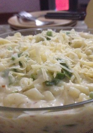 A picture of White Sauce Pasta.
