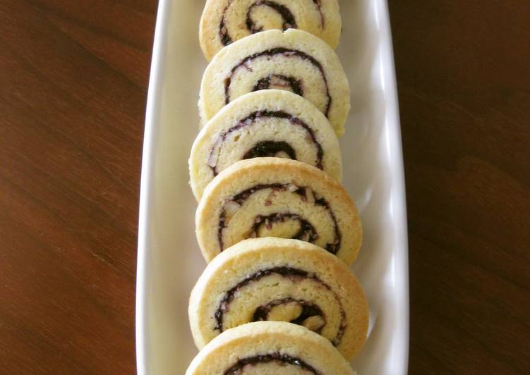 Steps to Make Ultimate Swirly Cookies with Huckleberry and Nuts