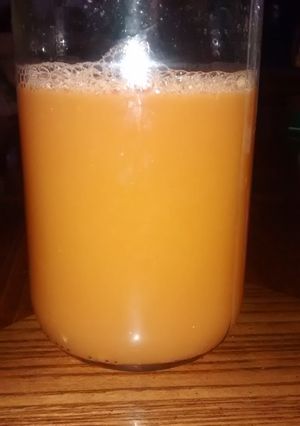 A picture of M&N's Skinny carrot juice.