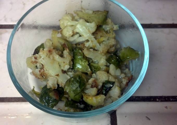 How to Make Quick Roasted Cauliflower/Brussel Sprouts