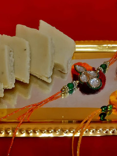 काजू कतली (kaju katli recipe in Hindi) रेसिपी मुख्य फोटो