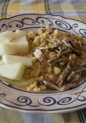 Una foto de Migas con boquerones