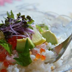 A picture of Cafe-style Chirashi Sushi Using Crab, Avocado, and Ikura.