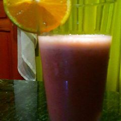 A picture of Strawberry orange shake.