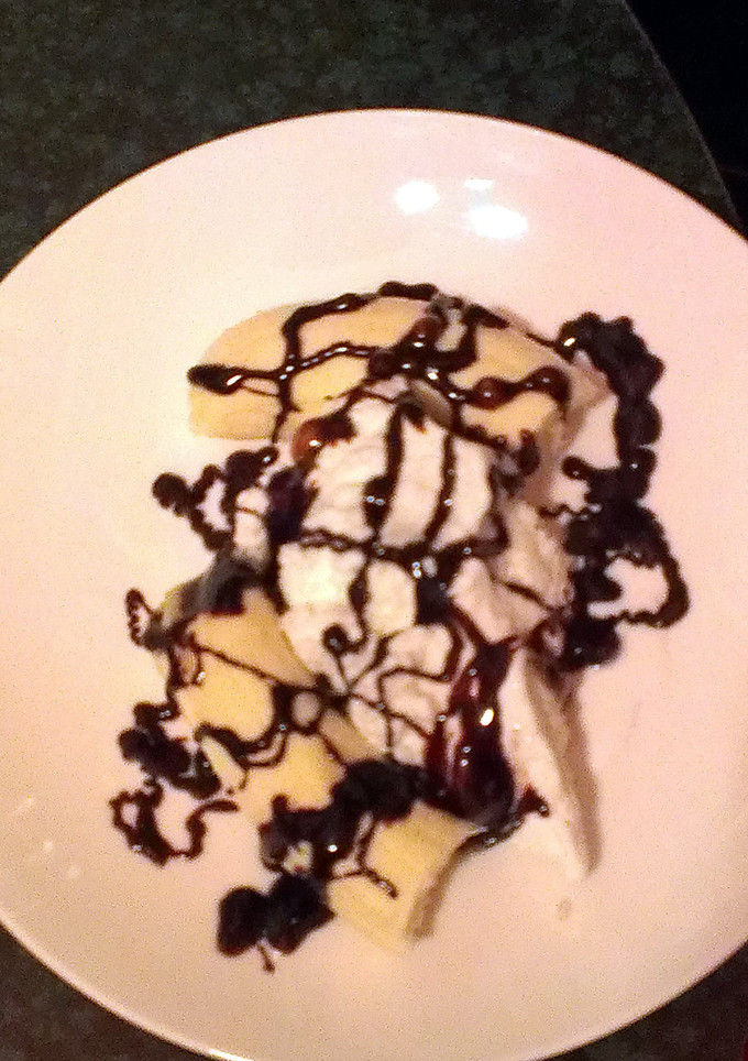 A picture of Banana split.