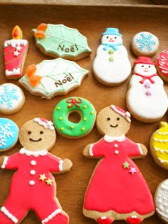 A picture of Christmas Ornament Cookies.