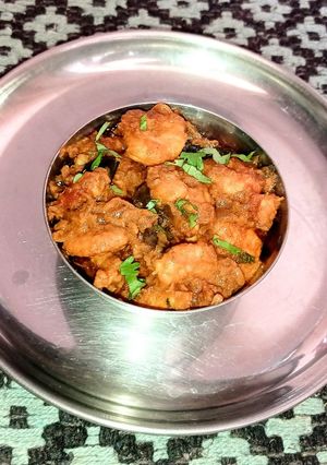 ஸ்பைசி ப்ரான் செமி ப்ரை(prawn semi fry recipe in tamil) செய்முறை முக்கிய புகைப்படம்