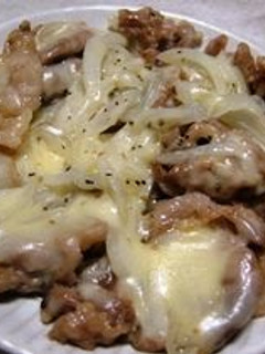 A picture of Easy Stir-Fried Pork with Onion and Cheese.