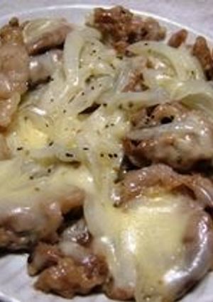 A picture of Easy Stir-Fried Pork with Onion and Cheese.
